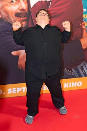 Nico Randel bei der Premiere des Kinofillms Ganzer halber Bruder im Holi Kino. Hamburg, 17.09.2025
