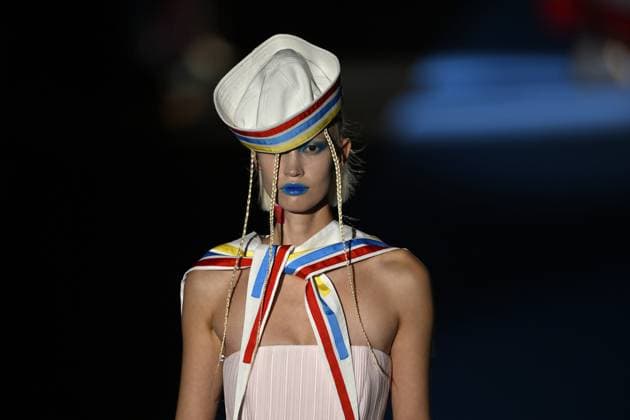 Mercedes-Benz Fashion Week Madrid 2026 MADRID, SPAIN - SEPTEMBER 18: A model walks the runway to present a creation during the Agatha Ruiz de la Prada show at Mercedes-Benz Fashion Week Madrid 2026 Spring Summer at IFEMA in Madrid, Spain on September 18, 2025. Burak Akbulut Anadolu Madrid Spain. Editorial use only. Please get in touch for any other usage.  Copyright: x2025xAnadoluxBurakxAkbulutx