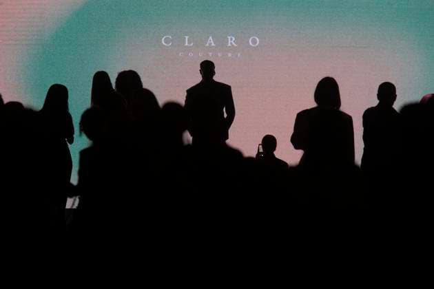 September 18, 2025, Madrid, Madrid, Spain: The audience awaits the start of the runway show for Claro Couture s Spring Summer 2026 collection during the 40th Mercedes-Benz Fashion Week Madrid. Madrid Spain - ZUMAs296 20250918_znp_s296_018 Copyright: xLuisxSotox
