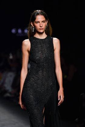 Claro Couture A model walks the runway wearing a design by Claro Couture during Mercedes-Benz Fashion Week de Madrid in IFERMA, 18 de septiembre 2025 Spain Featuring: A model walks the runway wearing a design by Claro Couture during Mercedes-Benz Fashion Week de Madrid in IFERMA, 18 septiembre 2025 Spain Where: Madrid, Spain When: 18 Sep 2025 Credit: Oscar Gonzalez WENN Madrid Spain Copyright: xOscarxGonzalez WENNx wenn40656925 OFA ZOJx wenn40656925