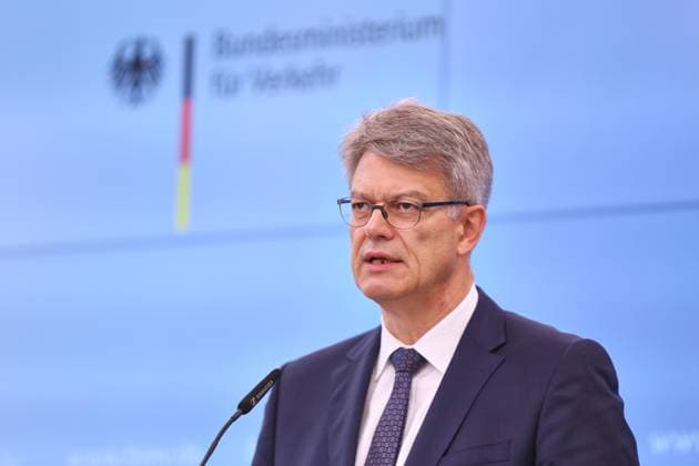 Berlin, Deutschland, 18.09.2025: Verkehrsministerium: Statement zur Einigung der Sonder-VMK zum Deutschlandticket: Bundesminister für Verkehr Patrick Schnieder (CDU) *** Berlin, Germany, 18 09 2025 Ministry of Transport Statement on the agreement reached by the special VMK on the Deutschlandticket Federal Minister of Transport Patrick Schnieder CDU Copyright: xdtsxNachrichtenagenturx dts_82892