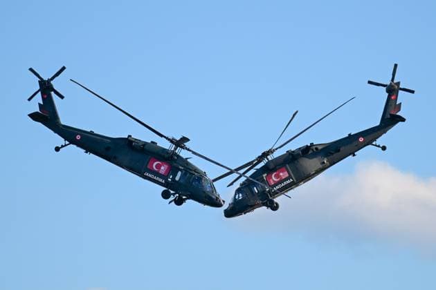 TEKNOFEST Istanbul ISTANBUL, TURKIYE - SEPTEMBER 18: Turkish Gendarmerie s Steel Wings flight team, perform over Istanbul Ataturk Airport on the second day of Turkiye s premier technology and aerospace event TEKNOFEST, organized under the leadership of the Turkish Ministry of Industry and Technology on September 18, 2025, in Istanbul, Turkiye. Serhat Cagdas Anadolu Istanbul Turkey. Editorial use only. Please get in touch for any other usage.  Copyright: x2025xAnadoluxSerhatxCagdasx