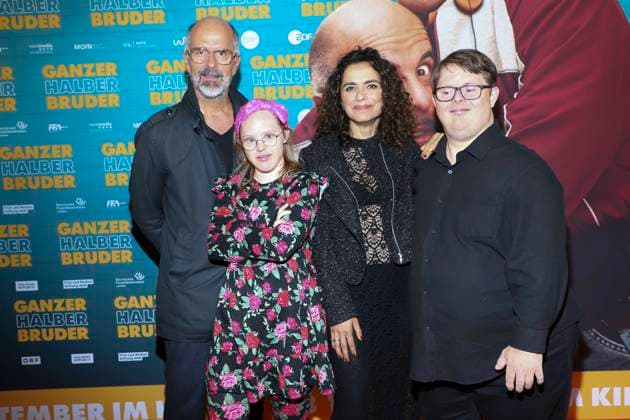 abb Christoph Maria Herbst, Neele Buchholz, Sesede Terziyan, Nico Randel zu Gast auf der Premierentour zum Film Ganzer halber Bruder im Holi Kino am 17.09.2025 in Hamburg