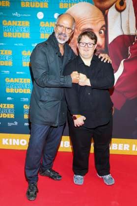 abb Christoph Maria Herbst, Nico Randel zu Gast auf der Premierentour zum Film Ganzer halber Bruder im Holi Kino am 17.09.2025 in Hamburg