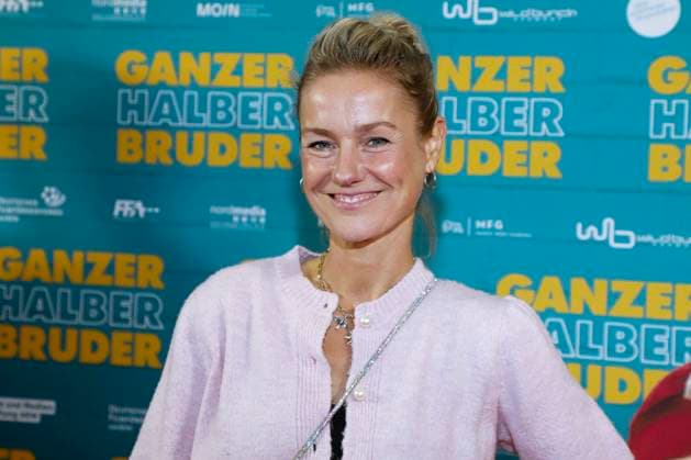 abb Rhea Harder zu Gast auf der Premierentour zum Film Ganzer halber Bruder im Holi Kino am 17.09.2025 in Hamburg
