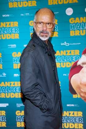 abb Christoph Maria Herbst zu Gast auf der Premierentour zum Film Ganzer halber Bruder im Holi Kino am 17.09.2025 in Hamburg