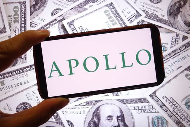 Illustration in Poland. In this photo illustration, an Apollo Global Management company logo is seen displayed on a smartphone screen. Poland Copyright: xPiotrxSwatx xSOPAxImagesx PSWAT_DSC04083
