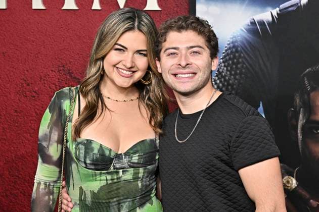Ryan Ochoa und Katrina Stewart bei der Premiere des Kinofilms Him - Der Größte aller Zeiten im TCL Chinese Theatre. Los Angeles, 17.09.2025