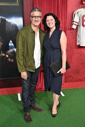 Ross Partridge und Jennifer Lafleur bei der Premiere des Kinofilms Him - Der Größte aller Zeiten im TCL Chinese Theatre. Los Angeles, 17.09.2025