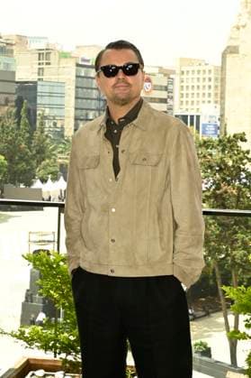 September 18, 2025, Mexico City, Ciudad de Mexico, Mexico: (L-R) Leonardo DiCaprio and Benicio del Toro attend the Photocall for One Battle After Another at Monumento de la Revolucion. on September 18, 2025 in Mexico City, Mexico. ( Eyepix Group Mexico City Mexico - ZUMAe321 20250918_zea_e321_016 Copyright: xCarlosxTischlerx