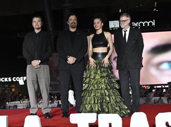 Red carpet for ˜One Battle After Another™ fan event at Toreo Parque Central Featuring: Leonardo DiCaprio, Benicio del Toro, Chase Infiniti, Paul Thomas Anderson Where: Mexico City, Mexico When: 18 Sep 2025 Credit: Carlos Tischler EyePix INSTARimages EDITORIAL USE ONLY. NOT FOR USE BY NEWSPAPERS BASED IN THE UK. Copyright: xx instar55105519