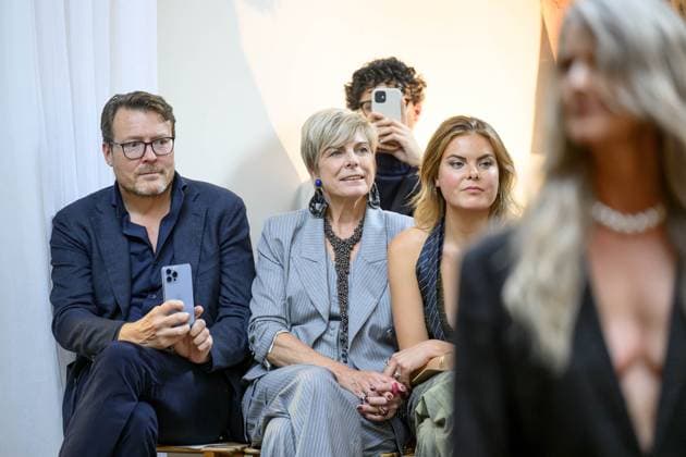Dutch Royals At My Lima Lima Fashion Show - Amsterdam Eloise van Oranje with Prince Constantijn and Princess Laurentiien during the My Lima Lima Fashion Show, a unique event where fashion, sustainability, and social impact converge at Studio Noorderfabriek on September 18, 2025 in Amsterdam, The Netherlands. Photo by NL Beeld Patrick van Emst Bruno Press ABACAPRESS.COM Amsterdam Netherlands  Copyright: xBrunoxPress ABACAx