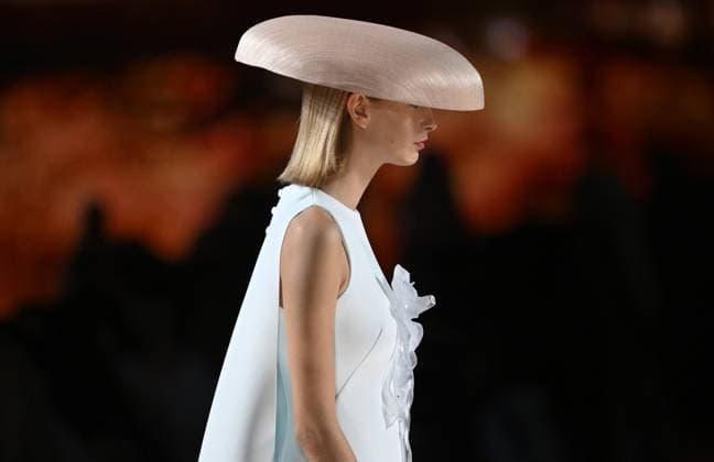 Mercedes Benz Fashion Week Madrid MADRID, SPAIN - SEPTEMBER 19: A model presents a creation from Isabel Sanchis spring-summer 2026 collection during the Mercedes Benz Fashion Week at IFEMA in Madrid, Spain on September 19, 2025. Burak Akbulut Anadolu Madrid Spain. Editorial use only. Please get in touch for any other usage.  Copyright: x2025xAnadoluxBurakxAkbulutx
