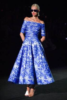 Mercedes-Benz Fashion Week Madrid, Spain - 19 Sep 2025 A model walks the runway wearing a design by Hannibal Laguna during Mercedes-Benz Fashion Week de Madrid in IFERMA, 19 septiembre 2025 Spain Madrid Spain Copyright: xAtilanoxGarciax xSOPAxImagesx FOTO12330