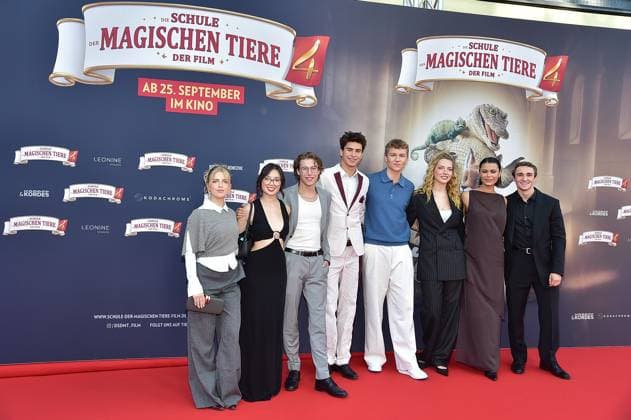 Premiere von DIE SCHULE DER MAGISCHEN TIERE FilmCast u.a. mit Emilia Pieske, Emilia Maier, Loris Sichrovsky, Leonard Conrads, Marleen Lohse, Thilo Fridolin Matthes, Tomomi Themann, Jakob Weingärtner Ankunft zur Premiere von Premiere von DIE SCHULE DER MAGISCHEN TIERE in Berlin am, 19.09.2025