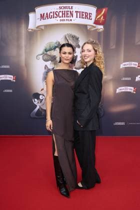 Tomomi Themann und Emilia Maier bei der - Die Schule der Magischen Tiere 4 - Film Premiere im Zoo Palast in Berlin am 19.09.2025 Die Schule der Magischen Tiere 4 - Filmpremiere in Berlin