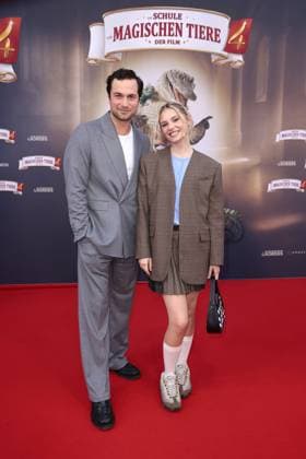 Samuel Schneider und Esther Graf bei der Die Schule der Magischen Tiere 4 Film Premiere im Zoo Palast in Berlin am 19.09.2025 Die Schule der Magischen Tiere 4 - Filmpremiere in Berlin