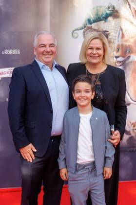Premiere - Die Schule der magischen Tiere 4 - Eyke Grüning, Tim Faeser und Nancy Faeser bei der Premiere zum Kinofilm Die Schule der magischen Tiere 4 im Zoo Palast am 19.09.2025 in Berlin. Copyright: xEventpressxKochanx