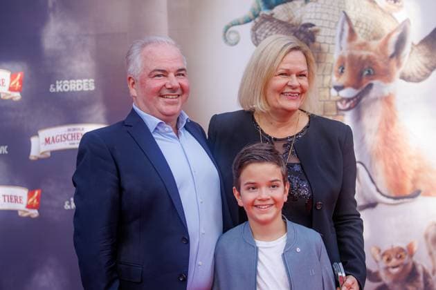 Premiere - Die Schule der magischen Tiere 4 - Eyke Grüning, Tim Faeser und Nancy Faeser bei der Premiere zum Kinofilm Die Schule der magischen Tiere 4 im Zoo Palast am 19.09.2025 in Berlin. Copyright: xEventpressxKochanx