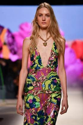Design by Lola Casademunt during Mercedes-Benz Fashion Week de Madrid in Spain - 20 Sept 2025 A model walks the runway wearing a design by Lola Casademunt during Mercedes-Benz Fashion Week de Madrid in IFERMA. Madrid Spain Copyright: xAtilanoxGarciax xSOPAxImagesx FOTO48567