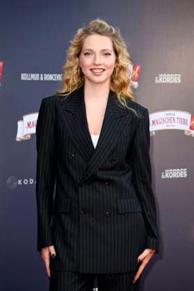 Emilia Maier bei der Premiere des Kinofilms Die Schule der magischen Tiere 4 im Zoo Palast. Berlin, 19.09.2025