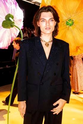 Damian Hurley bei der Lola Casademunt by Maite Fashion Show auf der Mercedes-Benz Fashion Week Madrid Spring Summer 2026 auf dem Messegelände Ifema. Madrid, 19.09.2025