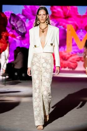 Model bei der Lola Casademunt by Maite Fashion Show auf der Mercedes-Benz Fashion Week Madrid Spring Summer 2026 auf dem Messegelände Ifema. Madrid, 19.09.2025