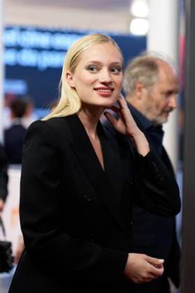 73rd San Sebastian International Film Festival: Deux pianos Two Pianos Red Carpet Nadia Tereszkiewicz attended Deux pianos Two Pianos Red Carpet during 73rd San Sebastian International Film Festival at Kursaal Theatre on September 20, 2025 in Donostia San Sebastian, Spain Photo by IMAGO MPG Donostia San Sebastian Kursaal Theatre Euskadi Spain  Copyright: xMPGx