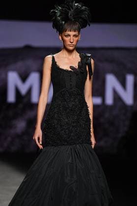 Mercedes-Benz Fashion Week de Madrid - 20 Sep 2025 A model walks the runway wearing a design by MALNE during the Mercedes-Benz Fashion Week de Madrid in IFERMA. Madrid Spain Copyright: xAtilanoxGarciax xSOPAxImagesx FOTO48628