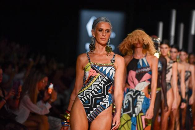 Mercedes-Benz Fashion Week de Madrid - 20 Sep 2025 A model walks the runway wearing a design by Dolores Cortes during the Mercedes-Benz Fashion Week de Madrid in IFERMA. Madrid Spain Copyright: xAtilanoxGarciax xSOPAxImagesx FOTO48731