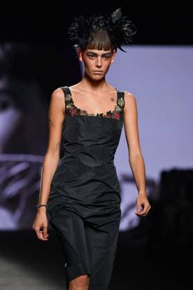MALNE Mercedes-Benz Fashion Week de Madrid A model walks the runway wearing a design by MALNE during Mercedes-Benz Fashion Week de Madrid in IFERMA, 20 de septiembre 2025 Spain Featuring: A model walks the runway wearing a design by MALNE during Mercedes-Benz Fashion Week de Madrid in IFERMA, 20 de septiembre 2025 Spain Where: Madrid, Spain When: 20 Sep 2025 Credit: Oscar Gonzalez WENN Madrid Spain Copyright: xOscarxGonzalez WENNx wenn40663425 OFA ZOJx wenn40663425