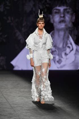 MALNE Mercedes-Benz Fashion Week de Madrid A model walks the runway wearing a design by MALNE during Mercedes-Benz Fashion Week de Madrid in IFERMA, 20 de septiembre 2025 Spain Featuring: A model walks the runway wearing a design by MALNE during Mercedes-Benz Fashion Week de Madrid in IFERMA, 20 de septiembre 2025 Spain Where: Madrid, Spain When: 20 Sep 2025 Credit: Oscar Gonzalez WENN Madrid Spain Copyright: xOscarxGonzalez WENNx wenn40663398 OFA ZOJx wenn40663398