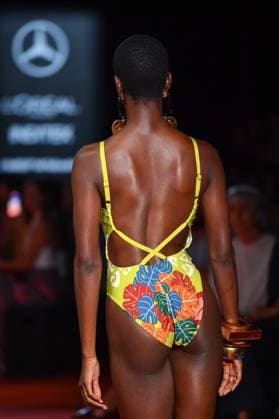 Dolores Cortes Mercedes-Benz Fashion Week de Madrid A model walks the runway wearing a design by Dolores Cortes during Mercedes-Benz Fashion Week de Madrid in IFERMA, 20 de septiembre 2025 Spain Featuring: A model walks the runway wearing a design by Dolores Cortes during Mercedes-Benz Fashion Week de Madrid in IFERMA, 20 de septiembre 2025 Spain Where: Madrid, Spain When: 20 Sep 2025 Credit: Oscar Gonzalez WENN Madrid Spain Copyright: xOscarxGonzalez WENNx wenn40663347 OFA ZOJx wenn40663347
