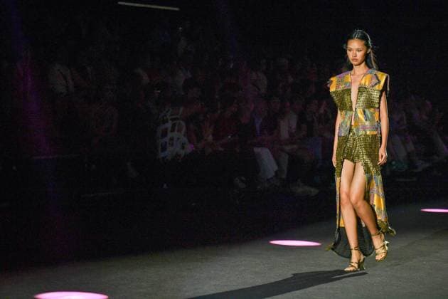 ODETTE ALVAREZ Fashion Week de Madrid A model walks the runway wearing a design by ODETTE ÃLVAREZ during Mercedes-Benz Fashion Week de Madrid in IFERMA, 20 de septiembre 2025 Spain Featuring: A model walks the runway wearing a design by Odette Alvarez during Mercedes-Benz Fashion Week de Madrid in IFERMA, 20 septiembre 2025 Spain Where: Madrid, Spain When: 20 Sep 2025 Credit: Oscar Gonzalez WENN Madrid Spain Copyright: xOscarxGonzalez WENNx wenn40662597 OFA ZOJx wenn40662597