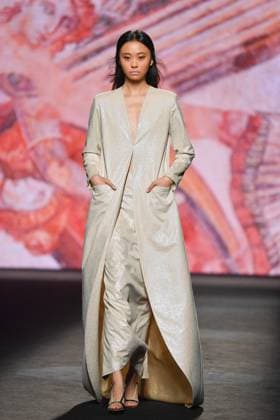 FELY CAMPO Fashion Week de Madrid A model walks the runway wearing a design by FELY CAMPO during Mercedes-Benz Fashion Week de Madrid in IFERMA, 20 de septiembre 2025 Spain Featuring: A model walks the runway wearing a design by Fely Campo during Mercedes-Benz Fashion Week de Madrid in IFERMA, 20 septiembre 2025 Spain Where: Madrid, Spain When: 20 Sep 2025 Credit: Oscar Gonzalez WENN Madrid Spain Copyright: xOscarxGonzalez WENNx wenn40662540 OFA ZOJx wenn40662540