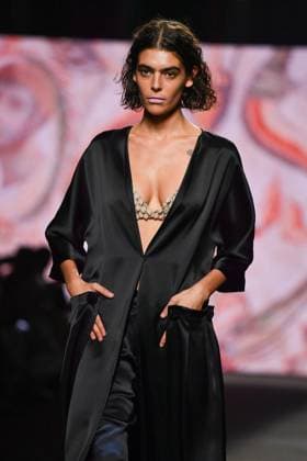 FELY CAMPO Fashion Week de Madrid A model walks the runway wearing a design by FELY CAMPO during Mercedes-Benz Fashion Week de Madrid in IFERMA, 20 de septiembre 2025 Spain Featuring: A model walks the runway wearing a design by Fely Campo during Mercedes-Benz Fashion Week de Madrid in IFERMA, 20 septiembre 2025 Spain Where: Madrid, Spain When: 20 Sep 2025 Credit: Oscar Gonzalez WENN Madrid Spain Copyright: xOscarxGonzalez WENNx wenn40662528 OFA ZOJx wenn40662528
