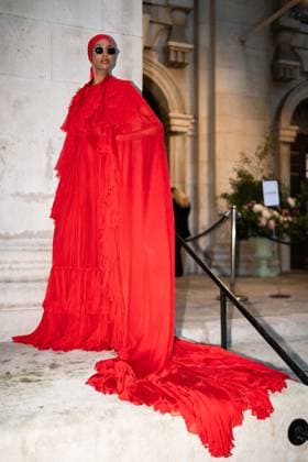 Richard Quinn - Runway - LFW September 2025 Ikram Abdi Omar arrives at the Richard Quinn show during London Fashion Week September 2025 at St John s Smith Square., Credit:Lounis Tiar Avalon United Kingdom, London  Copyright: xLounisxTiarx xAvalonx 1039009493