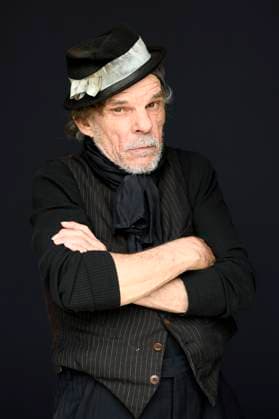 Denis Lavant bei einem exklusiven Photoshooting auf dem 73. Internationalen Filmfestival San Sebastian Festival Internacional de Cine de San Sebastian im Hotel Maria Cristina. San Sebastian, 21.09.2025