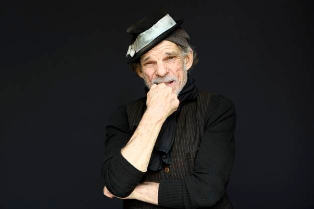Denis Lavant bei einem exklusiven Photoshooting auf dem 73. Internationalen Filmfestival San Sebastian Festival Internacional de Cine de San Sebastian im Hotel Maria Cristina. San Sebastian, 21.09.2025