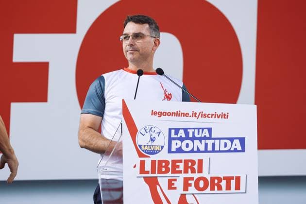 The Annual Rally Of The Militants Of The Right-Wing Political Party Lega In Pontida Flavio Bolsonaro, son of former Brazilian President Jair Bolsonaro and member of the Federal Senate of Brazil, is seen during the annual rally of the militants of the Right-Wing Political Party Lega at Pratone of Pontida in Pontida, Italy, on September 21, 2025 Pontida Italy  Copyright: xAlessandroxBremecx originalFilename: bremec-theannua250921_npB5C.jpg