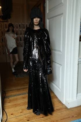 Simone Rocha backstage at London Fashion Week Simone Rocha Spring Summer 2026 backstage at London Fashion Week on September 21, 2025. CAP GOL GOL London England Unnited Kingdom Copyright: xRickxGold CapitalxPicturesx