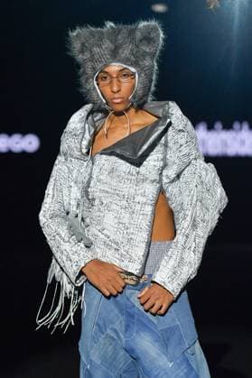 EGO Mercedes-Benz Fashion Week de Madrid - 21 Sep 2025 A model walks the runway wearing a design by Skinsfromtheinsideofmymouth during the Ego Mercedes-Benz Fashion Week de Madrid in IFERMA. Madrid Spain Copyright: xAtilanoxGarciax xSOPAxImagesx FOTO48765