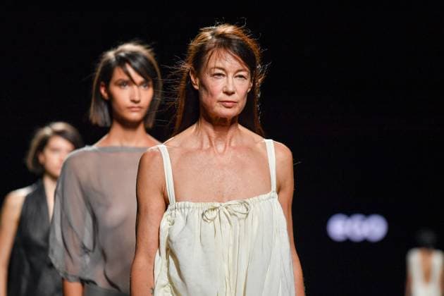 EGO Mercedes-Benz Fashion Week de Madrid - 21 Sep 2025 A model walks the runway wearing a design by Studio Cumbre during the Ego Mercedes-Benz Fashion Week de Madrid in IFERMA. Madrid Spain Copyright: xAtilanoxGarciax xSOPAxImagesx FOTO48983
