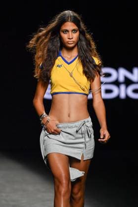 EGO Mercedes-Benz Fashion Week de Madrid - 21 Sep 2025 A model walks the runway wearing a design by Dimoni Studio during the Ego Mercedes-Benz Fashion Week de Madrid in IFErMA. Madrid Spain Copyright: xAtilanoxGarciax xSOPAxImagesx FOTO48742