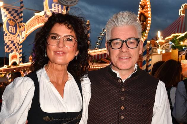 Gudrun Mittermeier und Michael Mittermeier beim Wiesn Almauftrieb auf dem Oktoberfest in Muenchen am 21.09.2025 Wiesn Almauftrieb beim Oktoberfest 2025 in Muenchen *** Gudrun Mittermeier and Michael Mittermeier at the Wiesn Almauftrieb at the Oktoberfest in Munich on 21 09 2025 Wiesn Almauftrieb at the Oktoberfest 2025 in Munich 
