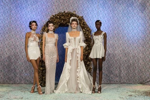 Aadnevik SS26 Show at London Fashion Week LONDON, UNITED KINGDOM - SEPTEMBER 21: Models pose on the runway ahead of Aadnevik Spring Summer 2026 show a la memoire de Marie Antoinette the last Queen at The Royal Horseguards Hotel as part of London Fashion Week in London, United Kingdom on September 21, 2025. Wiktor Szymanowicz Anadolu London United Kingdom. Editorial use only. Please get in touch for any other usage.  Copyright: x2025xAnadoluxWiktorxSzymanowiczx