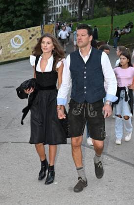 Michael Ballack mit Freundin Sophia Schneiderhan Oktoberfest Wiesn München 21. September 2025 Tracht, Dirndl