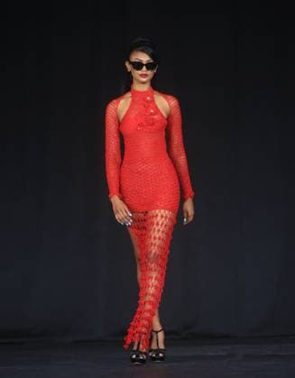 A model walks the runway wearing a creation by Krissi and Priya brand during the second annual Hats & Heels event by Rotary Trinidad and Tobago Hats & Heels event IN Port of Spain, Trinidad and Tobago, 21 September 2025. The event, which commemorates the United Nations International Day of Peace, aims to support Rotary s peacebuilding initiatives, particularly its youth empowerment project and support initiatives. Hats & Heels, a fashion show to raise funds for youth projects !ACHTUNG: NUR REDAKTIONELLE NUTZUNG!  Copyright: xAndreaxDexSilvax USA4726 20250922-55017995419_1
