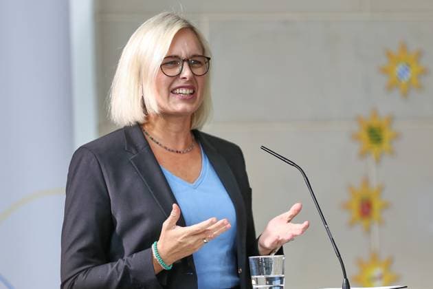Berlin, Deutschland, 22.09.2025: Bundeskanzleramt: Preisverleihung startsocial 2025 : Staatsministerin für Sport und Ehrenamt Christiane Schenderlein (CDU) hält eine Rede Copyright: xdtsxNachrichtenagenturx dts_83567