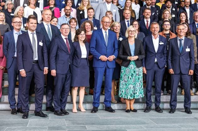 Preisverleihung der Bundespreisträger des Wettbewerbs startsocial Pressetermin bei der Preisverleihung der Bundespreisträger des Wettbewerbs (startsocial) mit Bundeskanzler Friedrich Merz (CDU) in Berlin am 22.09.2025. Berlin Berlin Deutschland Kanzleramt